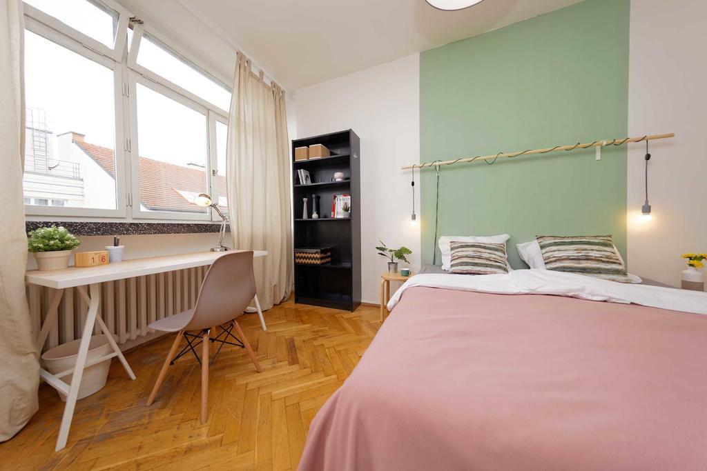 Apartments Ve Smeckach 27 布拉格 外观 照片